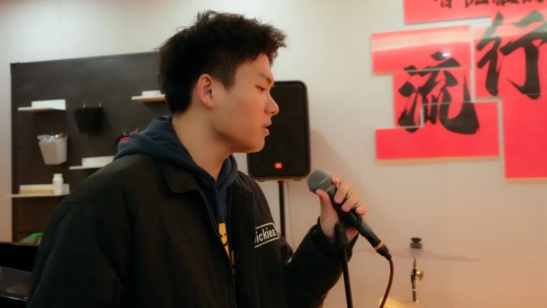 如何通过参加杯赛提升篮球训练效果_1